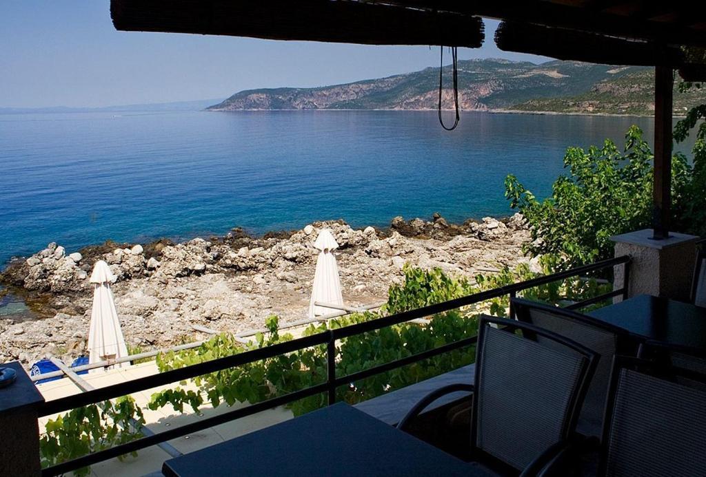 Anniska Hotel Kardamyli Exterior foto